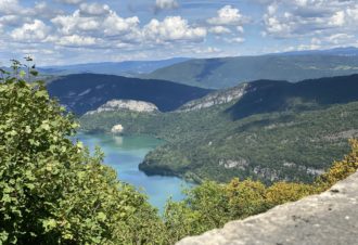 Pic et vestiges du château d’Oliferne