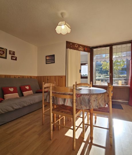 L’Orée des Pistes – Studio en résidence – R312PHI00