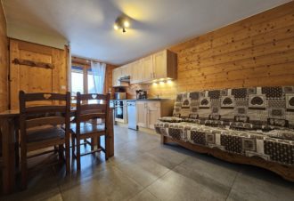 Appartement dans maison – R403MEL00