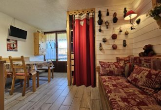 Les Adraits – Studio en résidence – R412TIG00