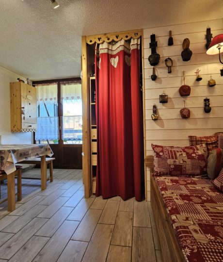 Les Adraits – Studio en résidence – R412TIG00