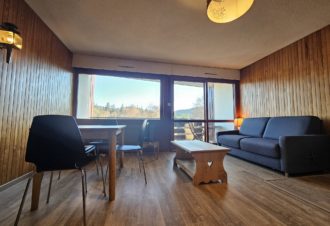 Le Lacuzon – Studio en résidence – R451HEB00