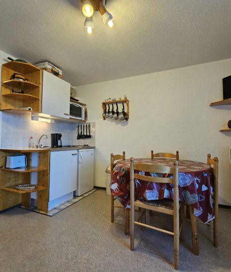 Le Cernois – Studio en résidence – P402PAR00