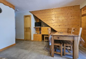 Appartement dans maison – R403MEL00