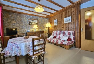 Appartement en maison mitoyenne – R412BAI74