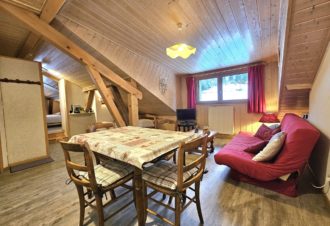 Appartement en maison mitoyenne – R522BAI00