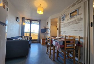 Le Cernois – Studio en résidence – P432GOU00