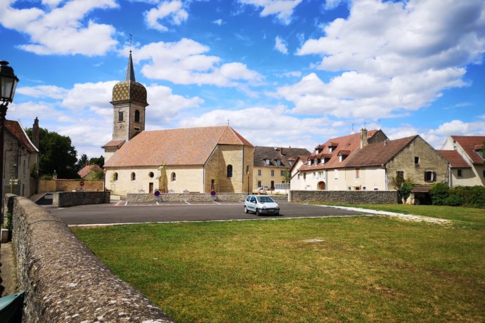 Parking Rochefort sur Nenon 2