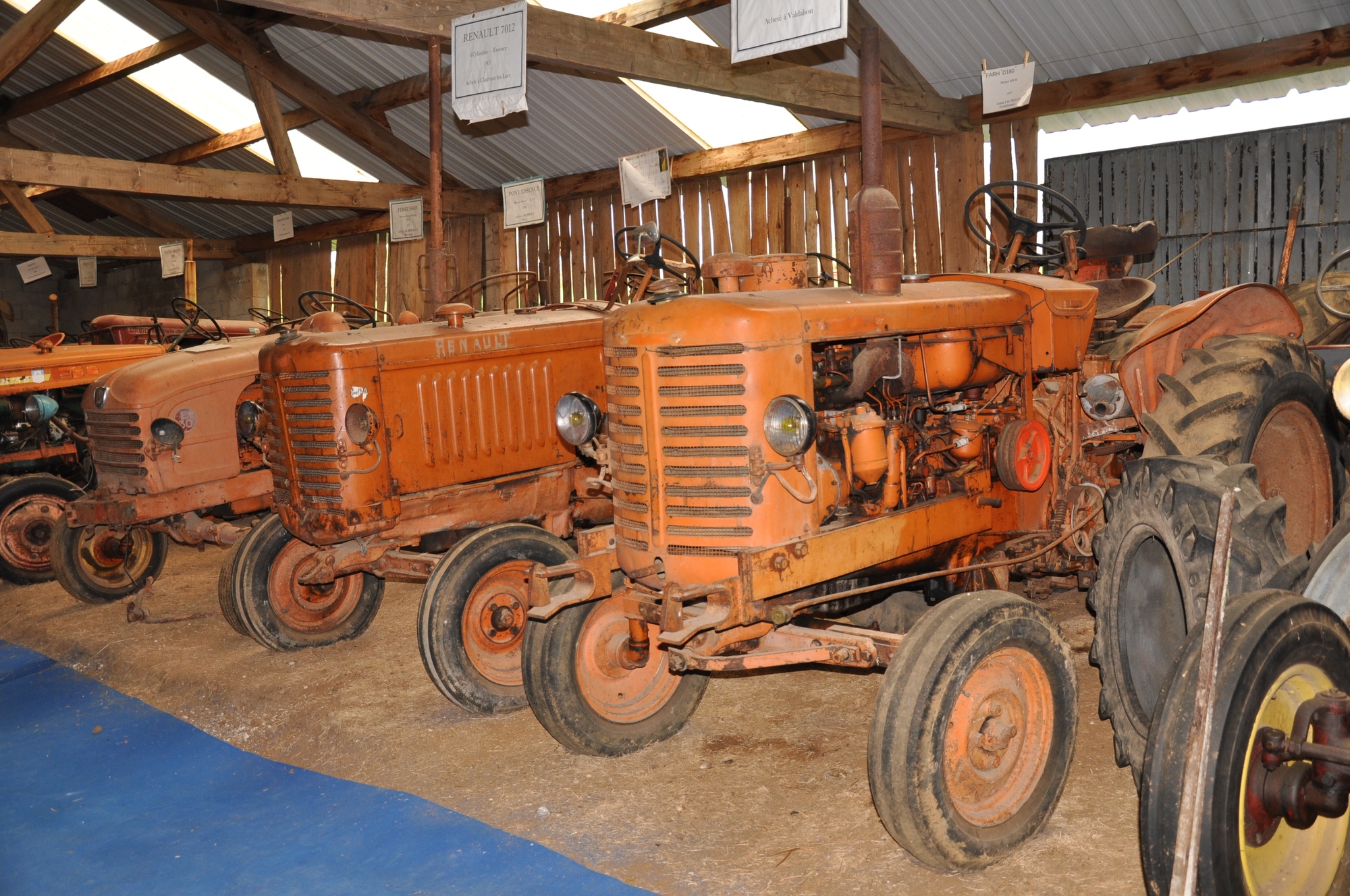 Tracteurs agricoles anciens  Tracteur agricole ancien, Vieux tracteur,  Tracteur agricole