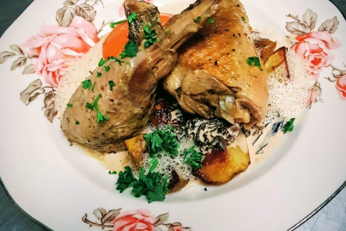 Pintade morilles et vin jaune