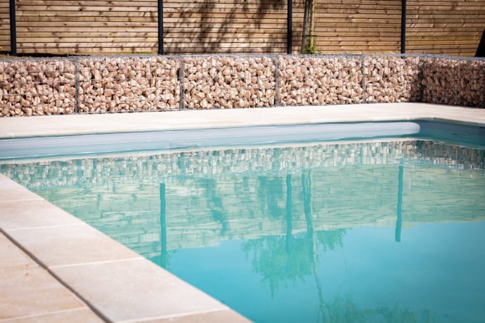 Piscine extérieure chauffée