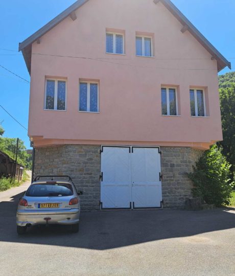 Maison Rose 2