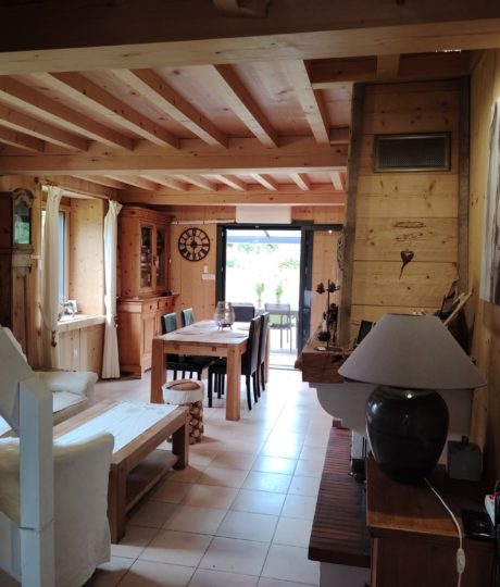 SCI Les Combes – Gîte le Chamois avec Balnéo