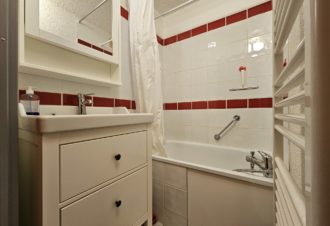 Les Adraits – Studio en résidence – R412TIG00