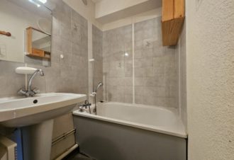 Le Cernois – Studio en résidence – P232VAC00