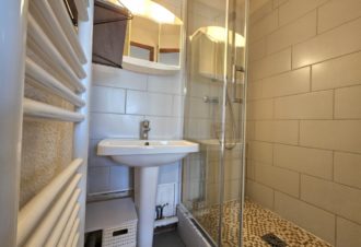 L&rsquo;Orée des Pistes – Studio en résidence – R422ROU00