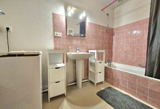 Appartement en maison mitoyenne – R412BAI74