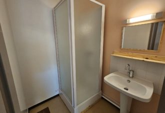 Appartement dans maison des propriétaires – P812TRO00