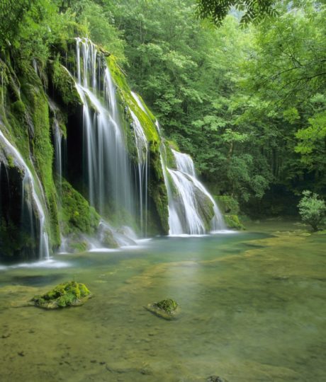 La cascade des tufs aux Planches près d’Arbois