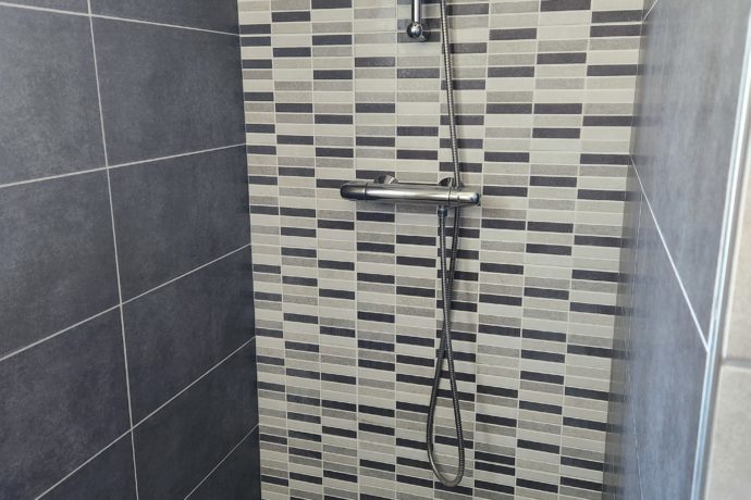 Salle de douche au rdc