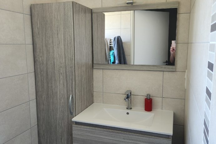 Salle de douche rdc