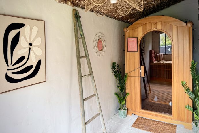 Sauna infrarouge dans espace détente avec vue sur jardin (en option)
