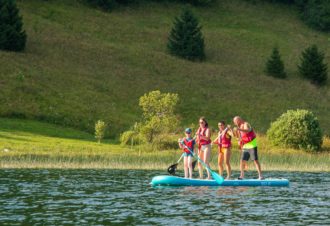 Lac des Rousses : activités nautiques et baignade surveillée