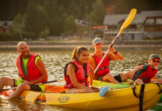 Lac des Rousses : activités nautiques et baignade surveillée