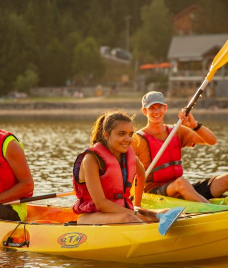 Lac des Rousses : activités nautiques et baignade surveillée
