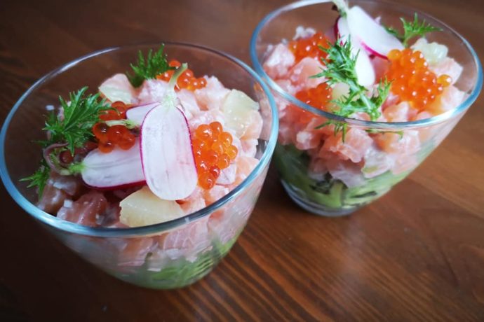 Tartare de truite, échalote, citron, oeuf de truite, avocat au yuzukosho, nori, radis, sauce soja-Comptoir kokagué