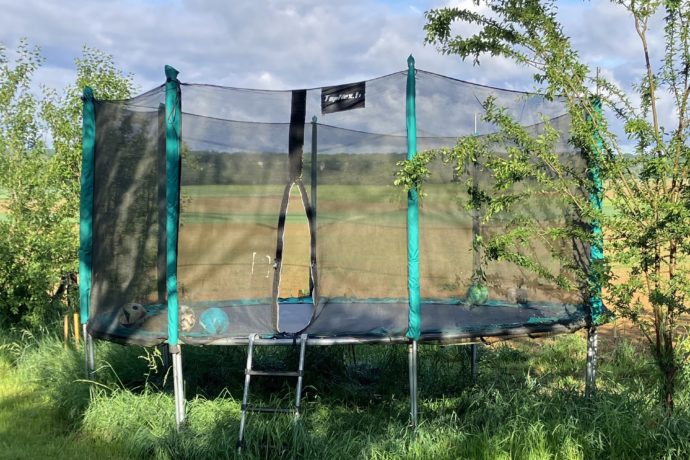 Trampoline
