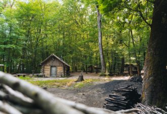 Forêt de Chaux, baraques bûcheronnes du 14