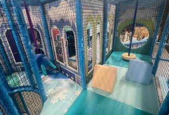 Keep Form and Play – LES ROUSSES