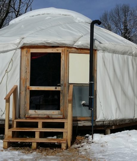 Yourte de la ferme de la Pelaisse