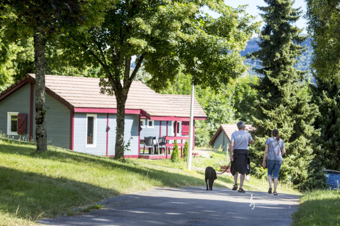 CAMPING DE BOYSE Location de chalet