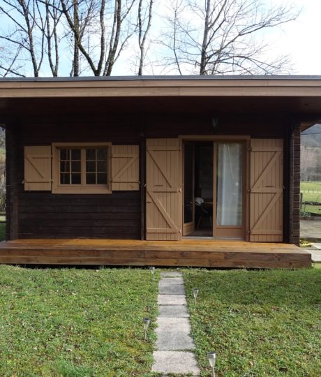 Chalet en bord de seille