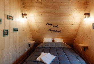 Les Chalets de Coyron – Hébergements Atypiques du Jura