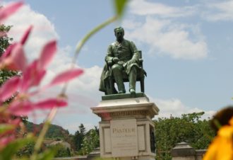 Anniversaire de Louis Pasteur