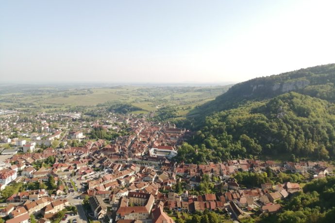 Vue de Poligny depuis la Croix du Dans