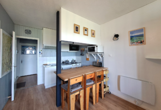 Le Lacuzon – Studio en résidence – R411BAUD00