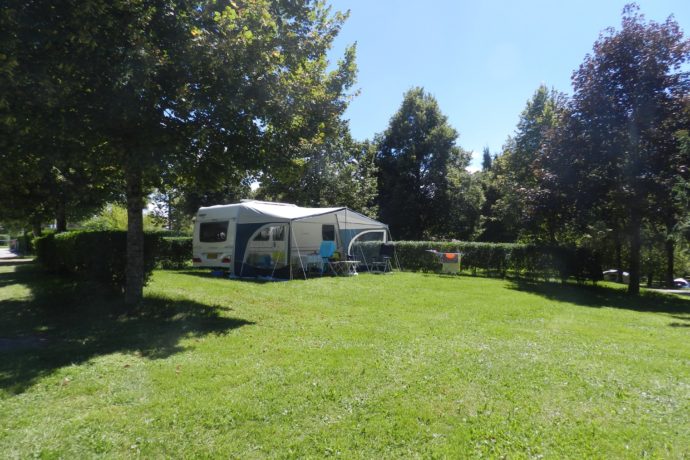 CAMPING DE BOYSE emplacement nature et spacieux