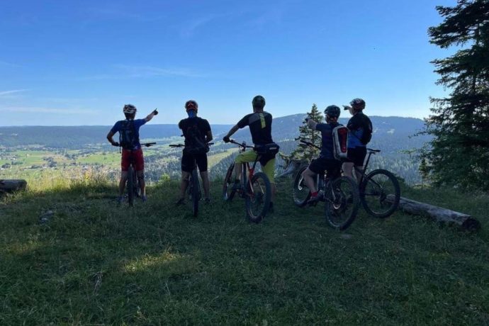 facebook_1697180243408_7118489883651094892