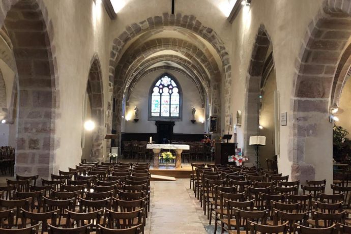 intérieur église de Cousance