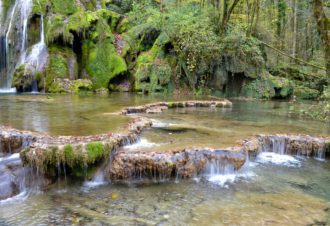 La Résurgence de la Grotte des Planches