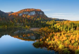 L’Échappée Jurassienne : randonnées au milieu des lacs et cascades