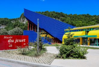 Retour en enfance au Pays du Jouet