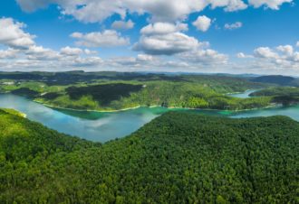 Des cascades de jouets