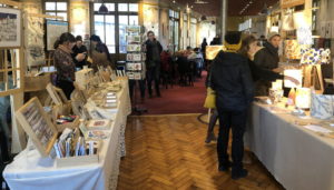 la-maison-du-peuple-va-de-nouveau-accueillir-ce-marche-ecoresponsable-et-local-photo-d-archives-la-fraternelle-1732822492