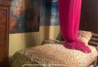 Les Filles Tresy & Chambre de la tante Camille