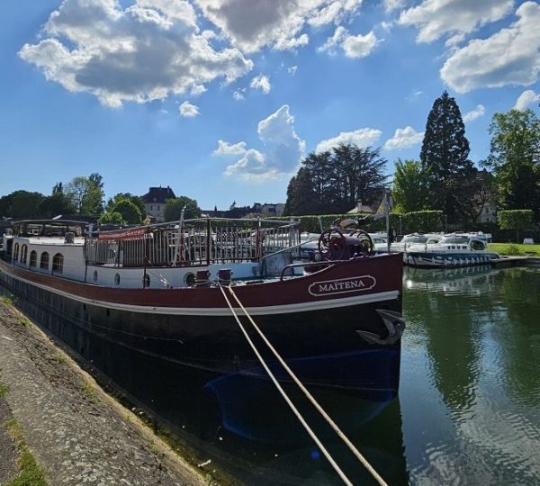 Escapade gastronomique autour de Dole à bord d’une péniche de luxe